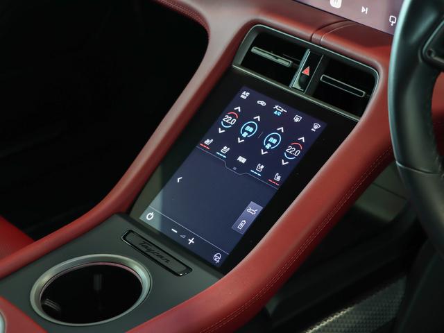 タイカン タイカン　４Ｓ　スポクロ　リアアクスルステア　Ｐルーフ（15枚目）