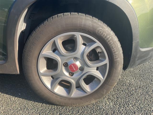 パンダ ４×４コンフォート　４ＷＤ　前後ドライブレコーダー　５速マニュアル車　ＥＴＣ　オートエアコン　リアプライバシーガラス　ルーフキャリア　純正アルミ　クラッチ交換済　シングルフライホイール（6枚目）