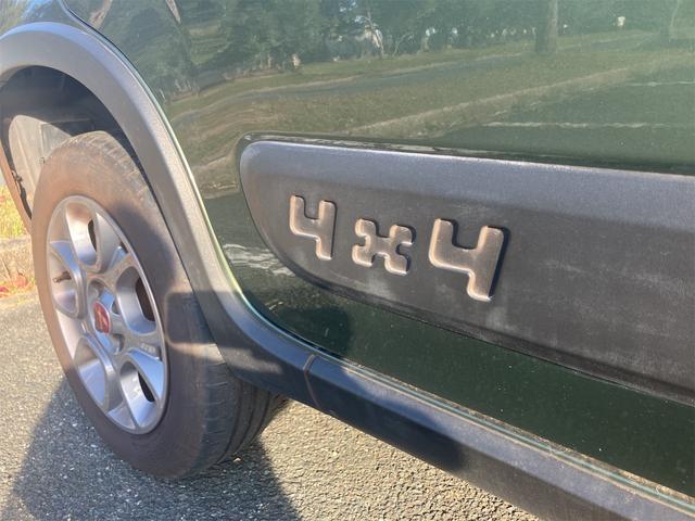 パンダ ４×４コンフォート　４ＷＤ　前後ドライブレコーダー　５速マニュアル車　ＥＴＣ　オートエアコン　リアプライバシーガラス　ルーフキャリア　純正アルミ　クラッチ交換済　シングルフライホイール（12枚目）