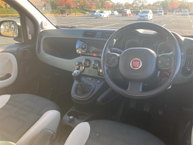 パンダ ４×４コンフォート　４ＷＤ　前後ドライブレコーダー　５速マニュアル車　ＥＴＣ　オートエアコン　リアプライバシーガラス　ルーフキャリア　純正アルミ　クラッチ交換済　シングルフライホイール（18枚目）