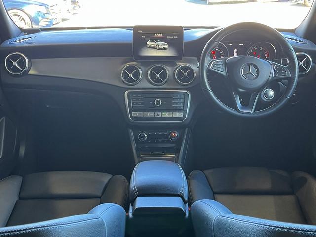 GLAクラス GLA220 4マチック プレミアム・レーダーセーフティ・ナビパッケージ パノラマSR 電動テールゲート ナビ/TV/Rカメラ harman/kardonサウンド 取説・整手・記録簿・スペアキー有(7枚目)