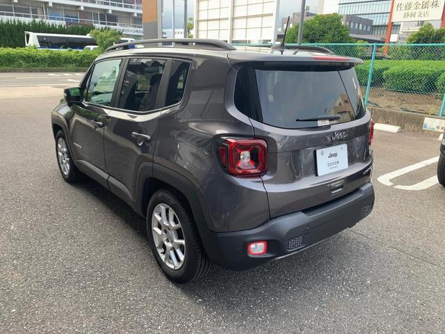 ジープ・レネゲード リミテッド　シートヒーター／ハンドルヒーター／バックカメラ／オートクルーズコントロール／ＡｐｐｌｅＣａｒｐｌａｙ／ＡｎｄｏｒｏｉｄＡｕｔｏ／認定中古車保証付き（6枚目）