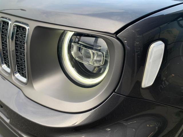 ジープ・レネゲード リミテッド　シートヒーター／ハンドルヒーター／バックカメラ／オートクルーズコントロール／ＡｐｐｌｅＣａｒｐｌａｙ／ＡｎｄｏｒｏｉｄＡｕｔｏ／認定中古車保証付き（8枚目）