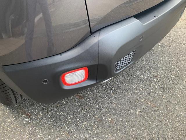 ジープ・レネゲード リミテッド　シートヒーター／ハンドルヒーター／バックカメラ／オートクルーズコントロール／ＡｐｐｌｅＣａｒｐｌａｙ／ＡｎｄｏｒｏｉｄＡｕｔｏ／認定中古車保証付き（15枚目）