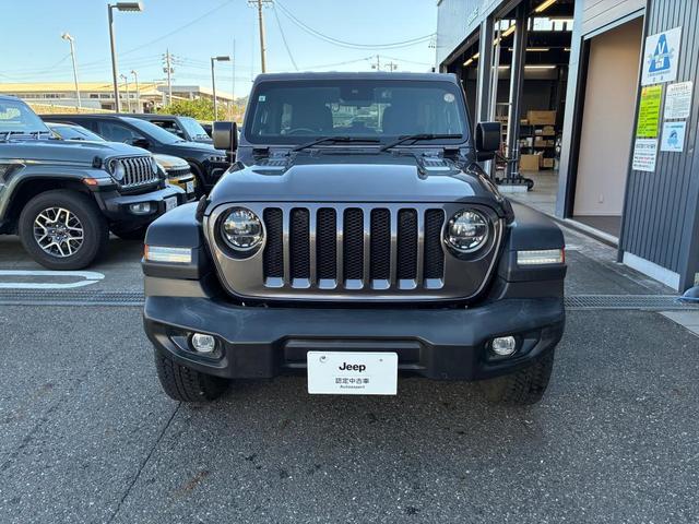 ジープ・ラングラーアンリミテッド スポーツ AppleCarplay/AndoroidAuto/バックカメラ/四輪駆動/認定中古車保証付き/認定中古車(3枚目)