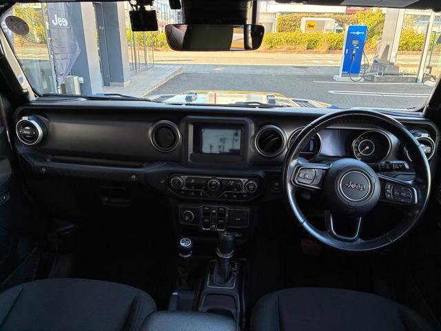 ジープ・ラングラーアンリミテッド スポーツ AppleCarplay/AndoroidAuto/バックカメラ/四輪駆動/認定中古車保証付き/認定中古車(8枚目)