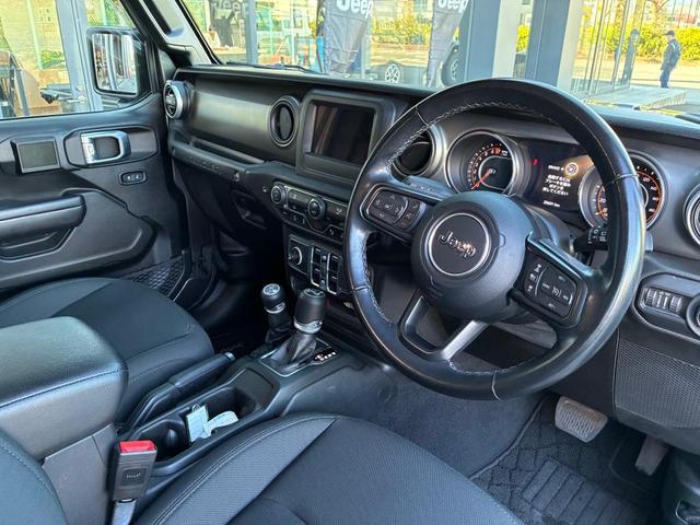 ジープ・ラングラーアンリミテッド スポーツ AppleCarplay/AndoroidAuto/バックカメラ/四輪駆動/認定中古車保証付き/認定中古車(9枚目)