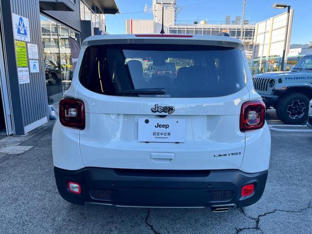 ジープ・レネゲード リミテッド　ＡｐｐｌｅＣａｒｐｌａｙ／ＡｎｄｏｒｏｉｄＡｕｔｏ／シートヒーター／ハンドルヒーター／バックカメラ／認定中古車保証付き／認定中古車（2枚目）