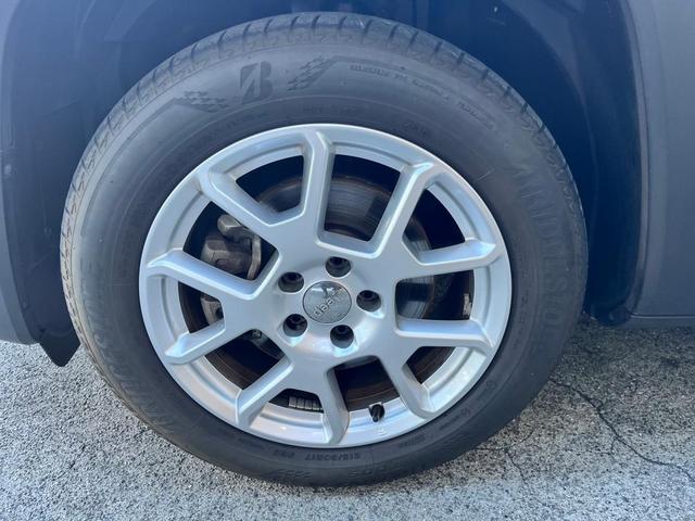 ジープ・レネゲード リミテッド　ＡｐｐｌｅＣａｒｐｌａｙ／ＡｎｄｏｒｏｉｄＡｕｔｏ／シートヒーター／ハンドルヒーター／バックカメラ／認定中古車保証付き／認定中古車（12枚目）