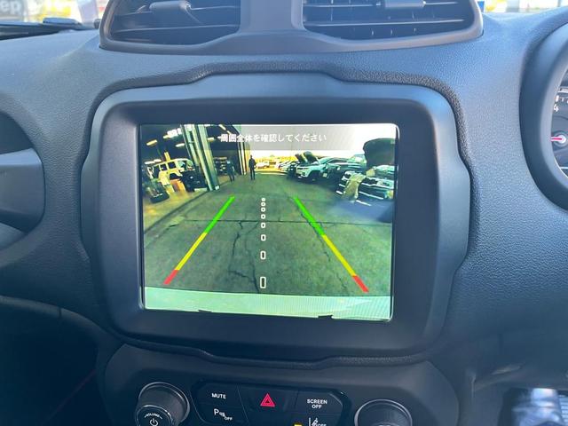 ジープ・レネゲード リミテッド　ＡｐｐｌｅＣａｒｐｌａｙ／ＡｎｄｏｒｏｉｄＡｕｔｏ／シートヒーター／ハンドルヒーター／バックカメラ／認定中古車保証付き／認定中古車（18枚目）