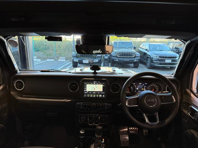 ジープ・ラングラーアンリミテッド リミテッドEDウィズサンライダフリップTフォーハドT AppleCarplay/AndoroidAuto/全席レザーシート/前席シートヒーター/ハンドルヒーター/バックカメラ/V6エンジン搭載/認定中古車保証付き/認定中古車(13枚目)