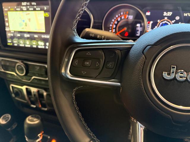 ジープ・ラングラーアンリミテッド リミテッドEDウィズサンライダフリップTフォーハドT AppleCarplay/AndoroidAuto/全席レザーシート/前席シートヒーター/ハンドルヒーター/バックカメラ/V6エンジン搭載/認定中古車保証付き/認定中古車(15枚目)