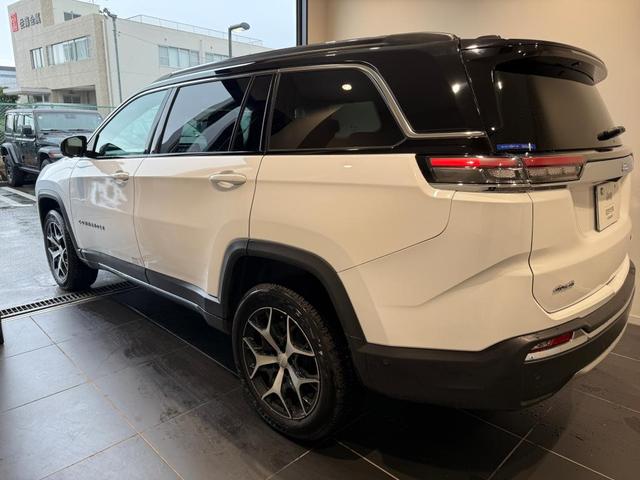 ジープ・コマンダー リミテッド（5枚目）