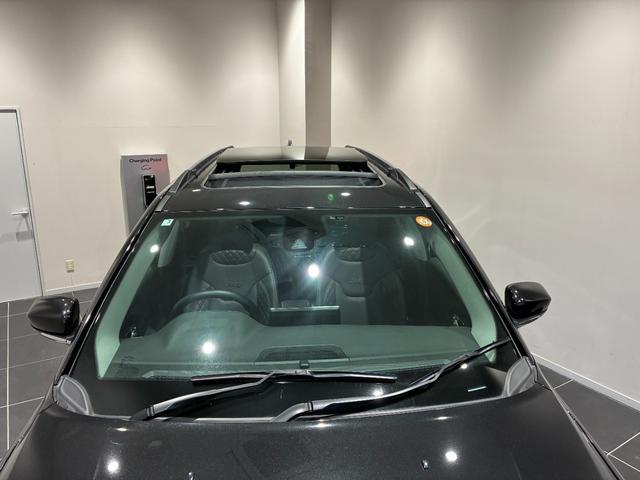 ジープ・コマンダー リミテッド サンルーフ/シートヒーター/ハンドルヒーター/バックカメラ/オートクルーズコントロール/前席パワーシート/AppleCarplay/AndoroidAuto/新車保証継承/認定中古車(7枚目)