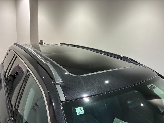 ジープ・コマンダー リミテッド サンルーフ/シートヒーター/ハンドルヒーター/バックカメラ/オートクルーズコントロール/前席パワーシート/AppleCarplay/AndoroidAuto/新車保証継承/認定中古車(17枚目)