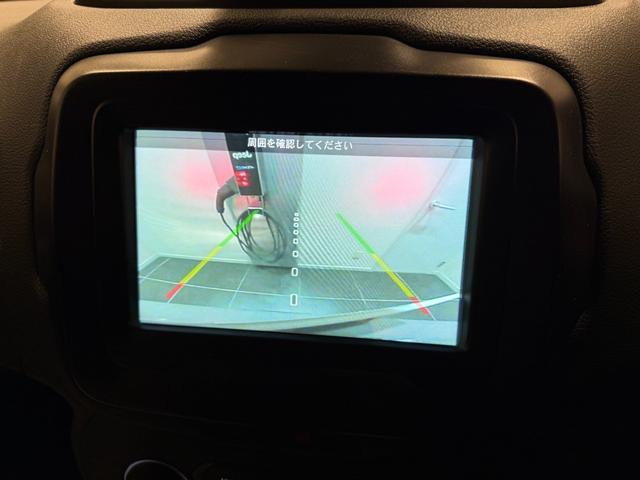ジープ・レネゲード ナイトイーグル　特別限定車／バックカメラ／ＡｐｐｌｅＣａｒｐｌａｙ／ＡｎｄｏｒｏｉｄＡｕｔｏ／社外シートカバー装着済み／認定中古車保証付き／認定中古車（7枚目）
