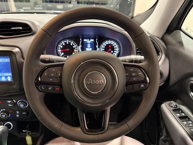 ジープ・レネゲード ナイトイーグル　特別限定車／バックカメラ／ＡｐｐｌｅＣａｒｐｌａｙ／ＡｎｄｏｒｏｉｄＡｕｔｏ／社外シートカバー装着済み／認定中古車保証付き／認定中古車（15枚目）