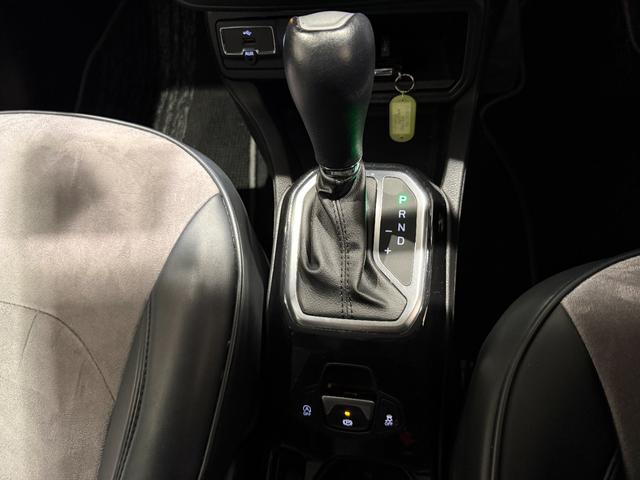 ジープ・レネゲード ナイトイーグル　特別限定車／バックカメラ／ＡｐｐｌｅＣａｒｐｌａｙ／ＡｎｄｏｒｏｉｄＡｕｔｏ／社外シートカバー装着済み／認定中古車保証付き／認定中古車（22枚目）