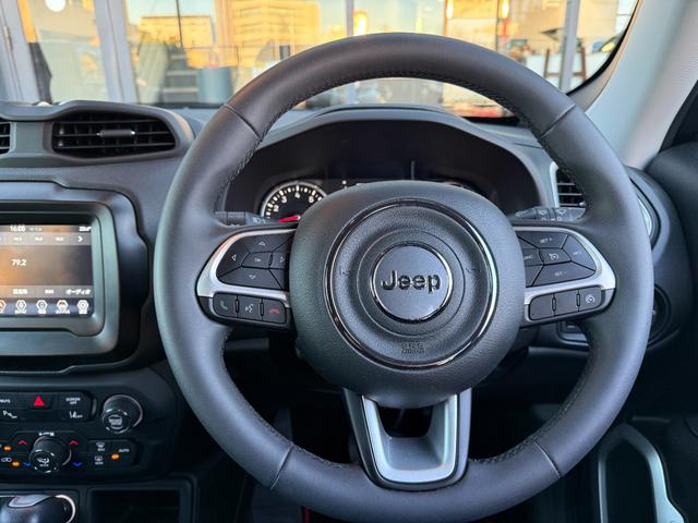 ジープ・レネゲード ロンジチュード　ＡｐｐｌｅＣａｒｐｌａｙ／ＡｎｄｏｒｏｉｄＡｕｔｏ／バックカメラ／オートクルーズコントロール／認定中古車保証付き／認定中古車（6枚目）