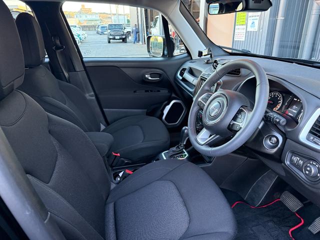 ジープ・レネゲード ロンジチュード　ＡｐｐｌｅＣａｒｐｌａｙ／ＡｎｄｏｒｏｉｄＡｕｔｏ／バックカメラ／オートクルーズコントロール／認定中古車保証付き／認定中古車（11枚目）