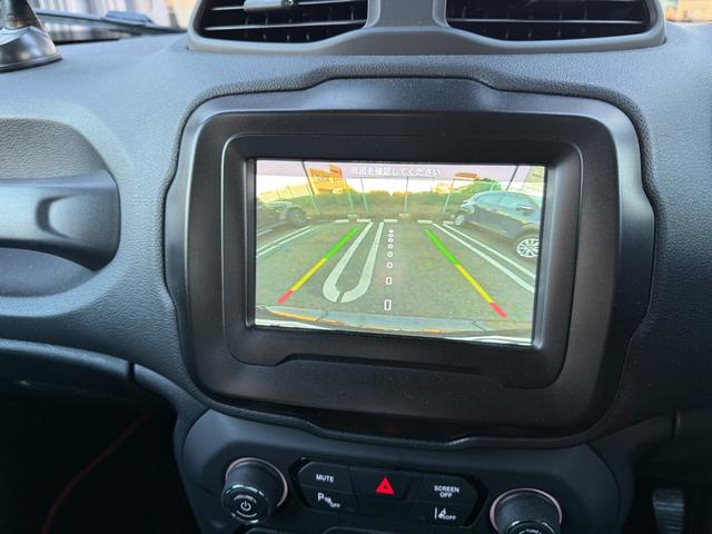 ジープ・レネゲード ロンジチュード　ＡｐｐｌｅＣａｒｐｌａｙ／ＡｎｄｏｒｏｉｄＡｕｔｏ／バックカメラ／オートクルーズコントロール／認定中古車保証付き／認定中古車（17枚目）