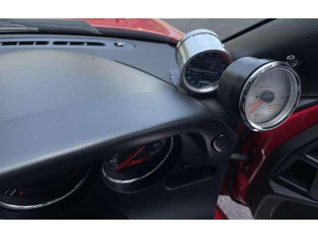 ＲＸ－７ ツーリングＸ　サンルーフ　ＢＯＳＥ　整備記録簿　シーケンシャルツインターボシステム　対向４ピストンアルミブレーキキャリパー　ノーマルマフラー　大型リアスポイラー（29枚目）