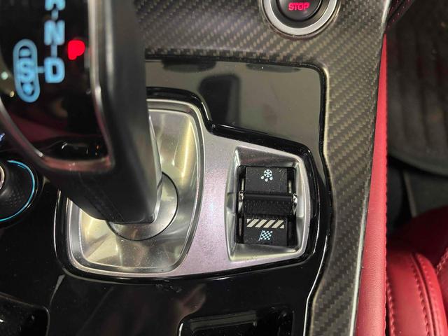 Ｆタイプ Ｒ－ダイナミック　コンバーチブル　認定中古車　マトリックスＬＥＤヘッドライト　パークアシスト　ＭＥＲＩＤＩＡＮサウンド　シートヒーター／クーラー　インタラクティブドライバーディスプレイ　アンビエントライト　コールドクライメイトパック（7枚目）