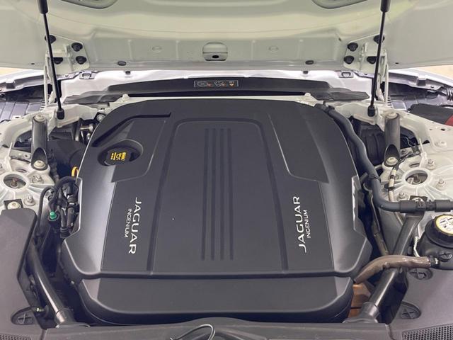 Ｆタイプ Ｒ－ダイナミック　コンバーチブル　認定中古車　マトリックスＬＥＤヘッドライト　パークアシスト　ＭＥＲＩＤＩＡＮサウンド　シートヒーター／クーラー　インタラクティブドライバーディスプレイ　アンビエントライト　コールドクライメイトパック（14枚目）