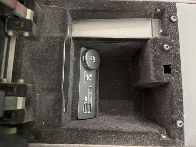 Ｆタイプ Ｒ－ダイナミック　コンバーチブル　認定中古車　マトリックスＬＥＤヘッドライト　パークアシスト　ＭＥＲＩＤＩＡＮサウンド　シートヒーター／クーラー　インタラクティブドライバーディスプレイ　アンビエントライト　コールドクライメイトパック（44枚目）