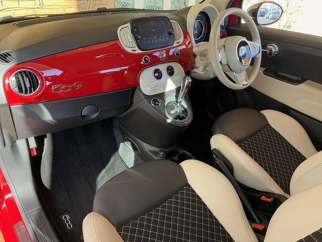 500C ツインエア ドルチェヴィータ ワンオーナー ベージュ幌 TEZZOスポーツマフラー 7インチユーコネクト カープレイ対応 バックカメラ ハーフレザーシート 純正16インチAW キセノンヘッドライト アイドリングストップ(7枚目)