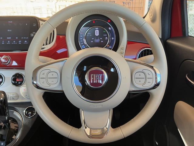 500C ツインエア ドルチェヴィータ ワンオーナー ベージュ幌 TEZZOスポーツマフラー 7インチユーコネクト カープレイ対応 バックカメラ ハーフレザーシート 純正16インチAW キセノンヘッドライト アイドリングストップ(13枚目)