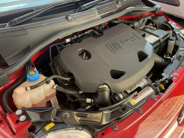 500C ツインエア ドルチェヴィータ ワンオーナー ベージュ幌 TEZZOスポーツマフラー 7インチユーコネクト カープレイ対応 バックカメラ ハーフレザーシート 純正16インチAW キセノンヘッドライト アイドリングストップ(45枚目)