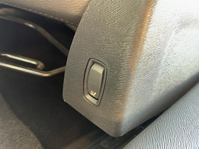 ウインド ゴルディーニ　正規ディーラー車　左ハンドル　５ＭＴ　電動格納式ハードトップ　ヘッドレスト一体型レザーシート　純正１７インチＡＷ　アイバッハダウンサス　シートヒーター　クルーズコントロール　タイベル交換済み（46枚目）