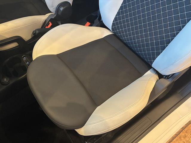 500 1.2 ドルチェ 530台限定 カープレイ対応 ガラスルーフ 純正15インチホイール キセノンヘッドライト フォグライト オートエアコン パーキングセンサー ハーフレザー アイドリングストップ クルーズコントロール(19枚目)