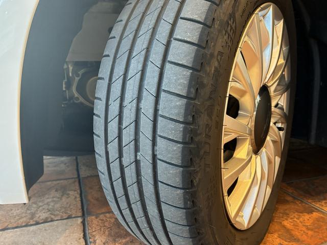 500 1.2 ドルチェ 530台限定 カープレイ対応 ガラスルーフ 純正15インチホイール キセノンヘッドライト フォグライト オートエアコン パーキングセンサー ハーフレザー アイドリングストップ クルーズコントロール(32枚目)