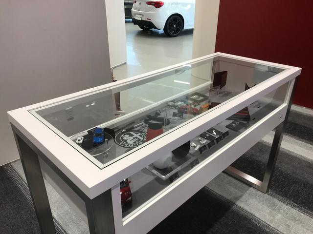 4C ベースグレード 左ハンドル 禁煙 スポーツPKG レザーPKG ガレージ保管(41枚目)