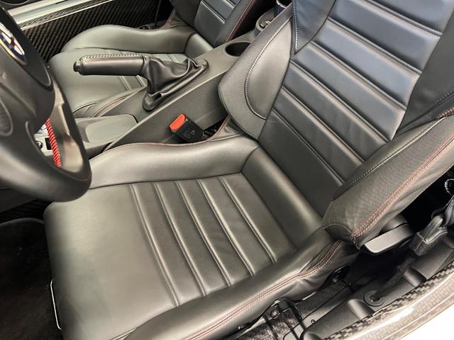 4C ベースグレード 左ハンドル 禁煙 スポーツPKG レザーPKG ガレージ保管(52枚目)