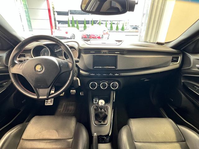 ジュリエッタ 本革 左ハンドル マニュアル(18枚目)