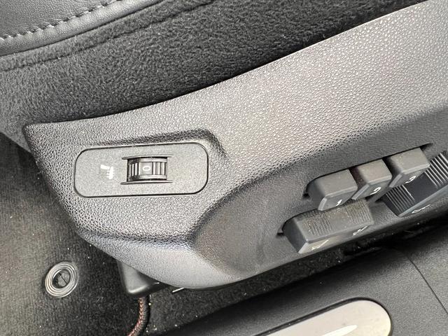 ジュリエッタ 本革 左ハンドル マニュアル(33枚目)