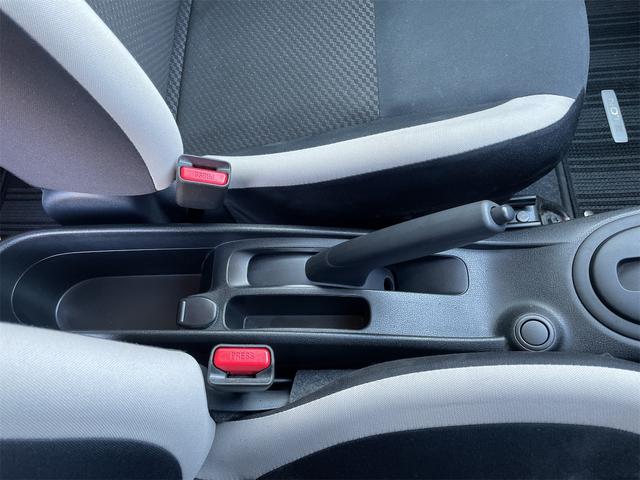 ノート Ｘ　衝突被害軽減装置付き、純正ナビ、ＴＶ、バックカメラ、ＥＴＣ、ドラレコ、スマートキー、バッテリー新品交換付（21枚目）