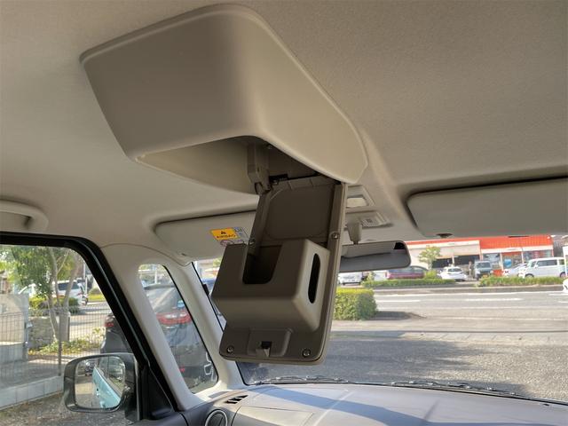 天井に収納スペースあり