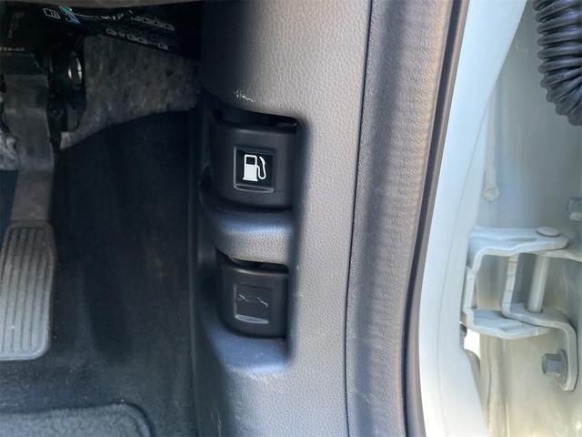 フィットハイブリッド Ｌ　ホンダセンシング　グー保証、一年間、走行距離無制限付、グー故障診断付き、衝突軽減装置付き、純正ナビ、ＴＶ、バックカメラ、ＥＴＣ、スマートキー、バッテリー新品交換付（35枚目）