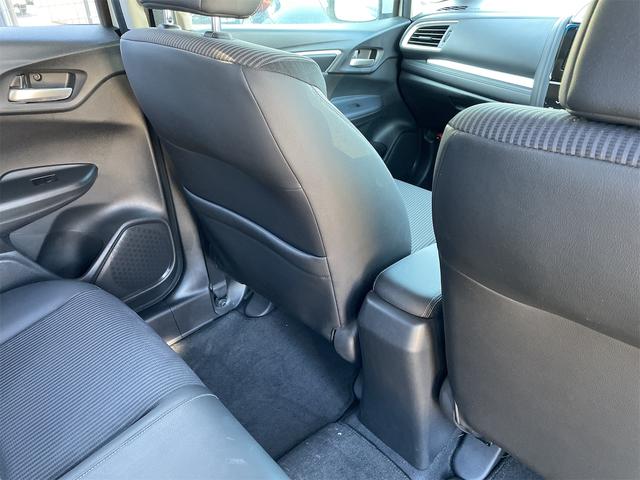 フィットハイブリッド Ｌ　ホンダセンシング　グー保証、一年間、走行距離無制限付、グー故障診断付き、衝突軽減装置付き、純正ナビ、ＴＶ、バックカメラ、ＥＴＣ、スマートキー、バッテリー新品交換付（45枚目）