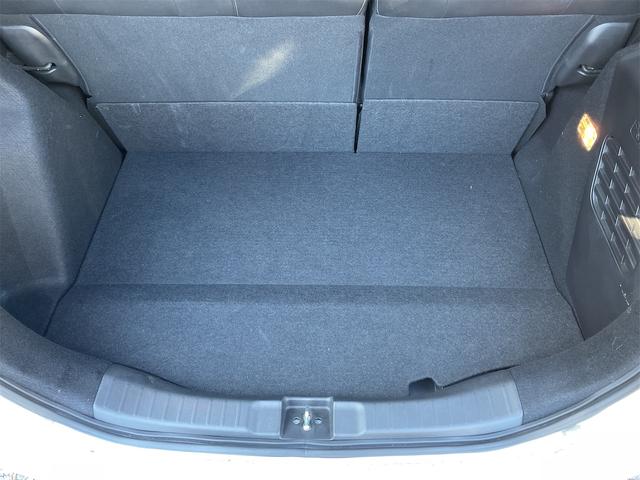 フィットハイブリッド Ｌ　ホンダセンシング　グー保証、一年間、走行距離無制限付、グー故障診断付き、衝突軽減装置付き、純正ナビ、ＴＶ、バックカメラ、ＥＴＣ、スマートキー、バッテリー新品交換付（50枚目）