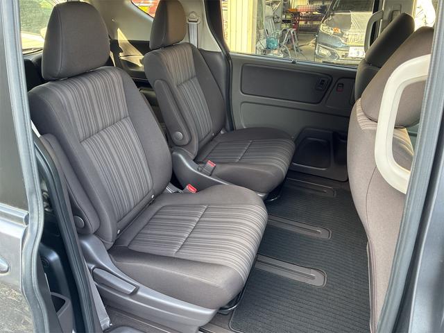 �Q��ڃV�[�g�t���X���C�h��