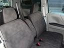 内装はグレー、シートはブラウン