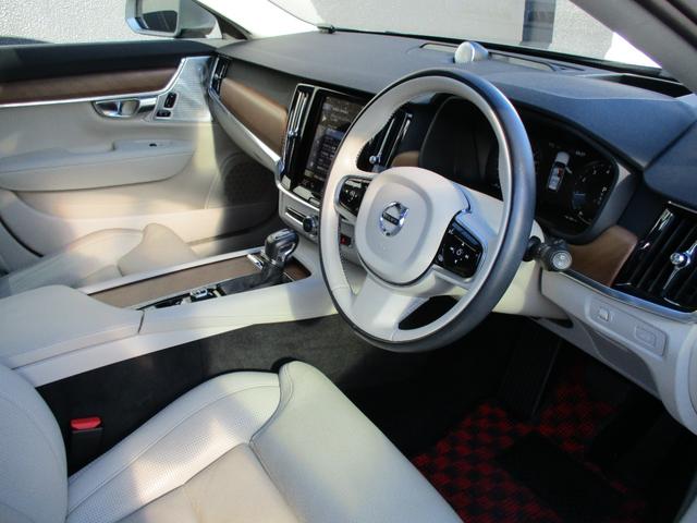 T6 AWD インスクリプション ワンオーナー パノラマスライディングルーフ ブロンドパーフォレーテッドファインナッパレザー シートヒーター ベンチレーション パワーバックドア 360度カメラ BSM HUD 純正ドラレコ ETC(11枚目)