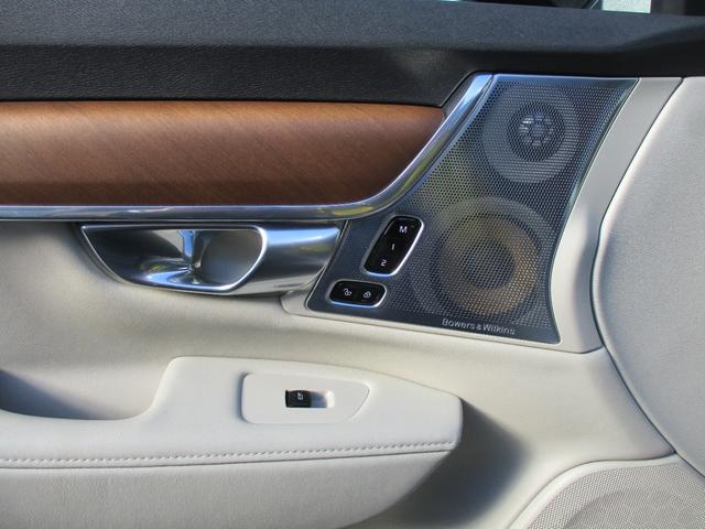 T6 AWD インスクリプション ワンオーナー パノラマスライディングルーフ ブロンドパーフォレーテッドファインナッパレザー シートヒーター ベンチレーション パワーバックドア 360度カメラ BSM HUD 純正ドラレコ ETC(24枚目)