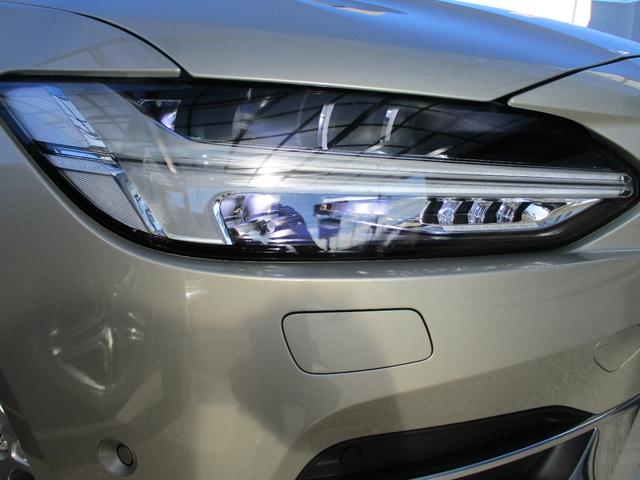 T6 AWD インスクリプション ワンオーナー パノラマスライディングルーフ ブロンドパーフォレーテッドファインナッパレザー シートヒーター ベンチレーション パワーバックドア 360度カメラ BSM HUD 純正ドラレコ ETC(28枚目)
