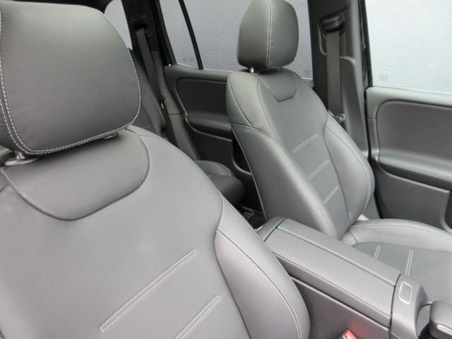 ＥＱＢ ＥＱＢ２５０　ＡＭＧラインパッケージ　ワンオーナー　ＡＭＧレザーエクスクルーシブＰＫＧ　ＡＭＧライＰＫＧ　パノラミックスライディングルーフ　ヘッドアップディスプレイ　メモリー付パワーシートヒーター　３６０°カメラ　純正前後ドラレコ　禁煙車（16枚目）